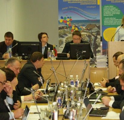 Taryba patvirtino ritualinių paslaugų įkainius, pritarė autobusų stoties statybų sutarties projektui