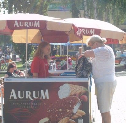 Nepilnamečių darbas: drausti ar skatinti?