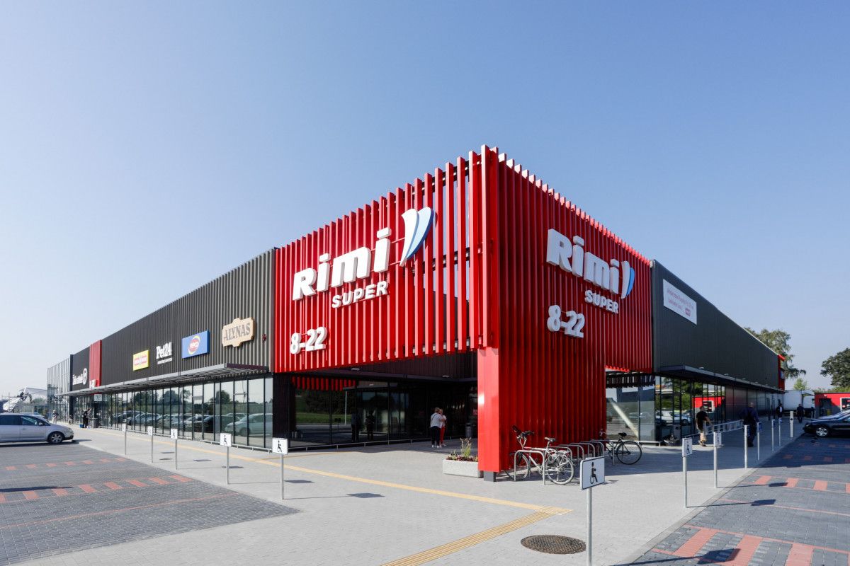 „Rimi“ stiprina pajėgas pajūryje: duris atvėrė pirmoji parduotuvė Kretingoje