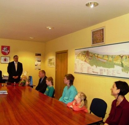 Metų šeima išrinktiems palangiškiams Stonkams – kurorto vadovų padėka