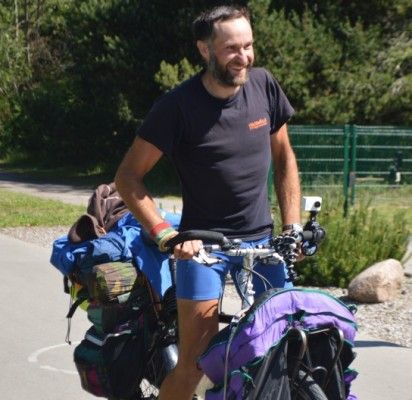Baltijos jūros krantus apžvalgė keliaudamas dviračiu