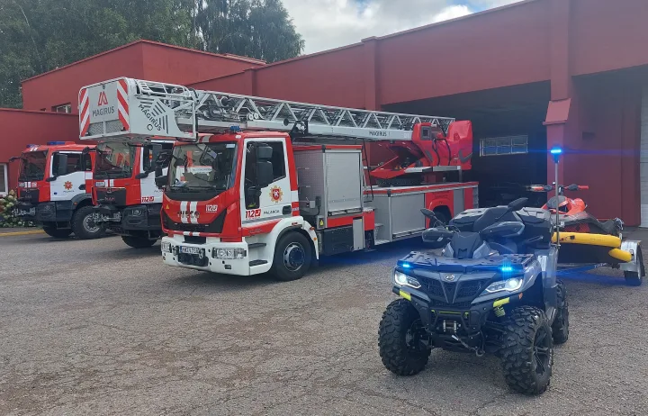 30 metų tarnybos priešgaisrinėje gelbėjimo tarnyboje sukaktį minintis Vidmantas Jarulis: „Vasarą Palangoje pagalbos prireikė ir briedžiui, ir kirui, bet skaudžiausia nelaimė įvyko jūroje“ – nuotrauka 1