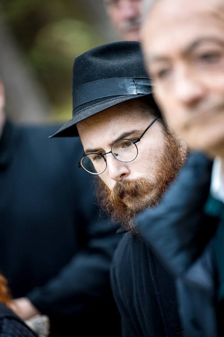 Palangoje atidengtas memorialas Holokausto aukoms atminti: „Šios vietos tyloje slypi šauksmas tų, kurių balsai buvo nutildyti“ (FOTOGALERIJA) – nuotrauka 3