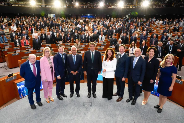 Briuselyje į Europos regionų ir miestų savaitę susirinko 5 000 dalyvių: ES regionai reikalauja stipresnio balso vis garsiau raginant mažinti biudžeto išlaidas – nuotrauka 2