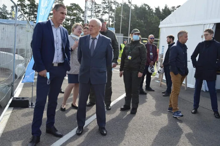 Susisiekimo ministras Marius Skuodis paskelbė oficialią Palangos oro uosto rekonstrukcijos pradžią (FOTO GALERIJA, PAPILDYTA MERO ŠARŪNO VAITKAUS KOMENTARU) – nuotrauka 8