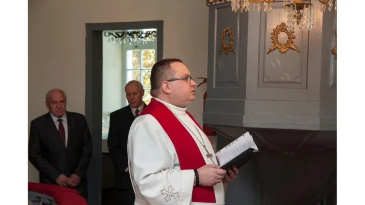 Būtingės klebonas Saulius Varanavičius: „Dievui tarnauti yra lengviau turint šeimą, nei be jos“