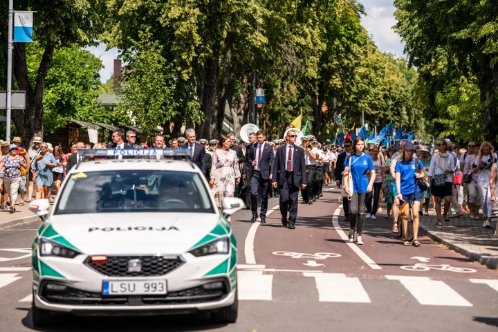 Palanga klegėte klega – didžiausias šalies kurortas mini grąžinimo Lietuvai šimtmetį (100 NUOTRAUKŲ GALERIJA) – nuotrauka 54