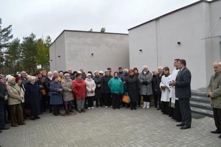 Į šventinimą susirinko gausus būrys žmonių