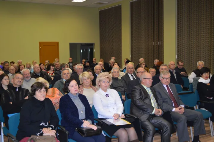 Partijos Tvarka ir teisingumas (TT) Palangos skyriaus kvietimu susitikti su palangiškiais atvyko  Aplinkos ministras Valentinas Mazuronis, viceministras Almantas Petkus, Seimo narė Jolita Vaickienė ir partijos Tvarka ir teisingumas Palangos skyriaus pirmi