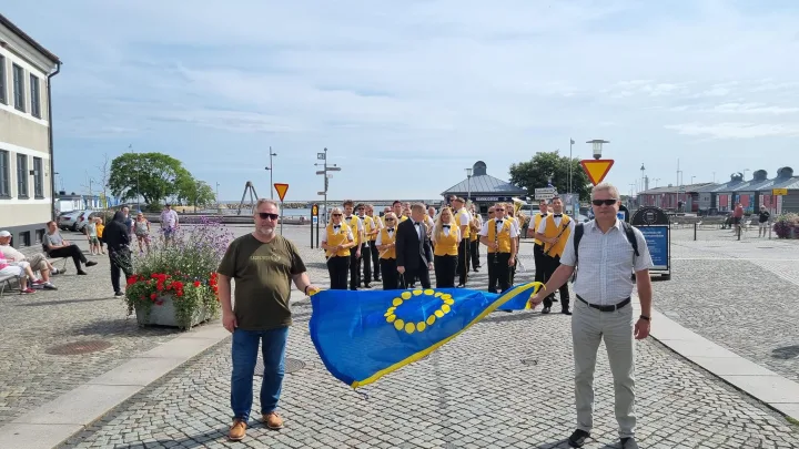 Palanga orkestro trenksmu žadino draugus švedus sveikindama juos su 900-uoju gimtadieniu – nuotrauka 2