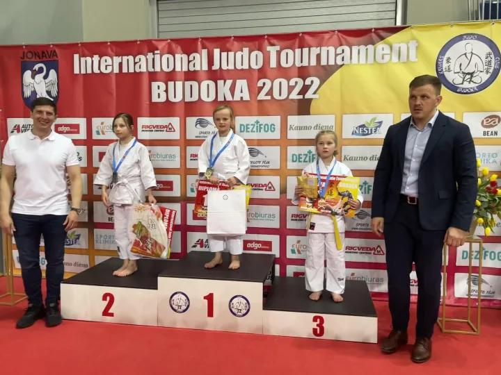 Palangos sporto centro trenerio Eriko Cchovrebovo jaunųjų dziudo sportininkų debiutinės kovos ir pergalės (FOTO GALERIJA) – nuotrauka 2