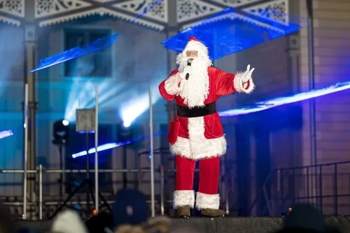 Palanga įžiebė savo eglę! (FOTOGALERIJA) – nuotrauka 7