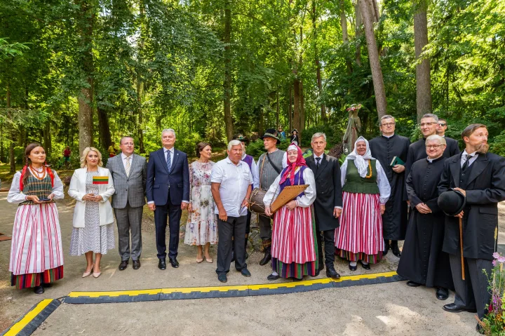 Palanga klegėte klega – didžiausias šalies kurortas mini grąžinimo Lietuvai šimtmetį (100 NUOTRAUKŲ GALERIJA) – nuotrauka 73