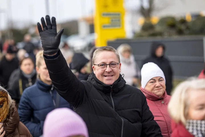 Šventojoje žiema išvaryta – Užgavėnės aidėjo skambiai (FOTO GALERIJA) – nuotrauka 1