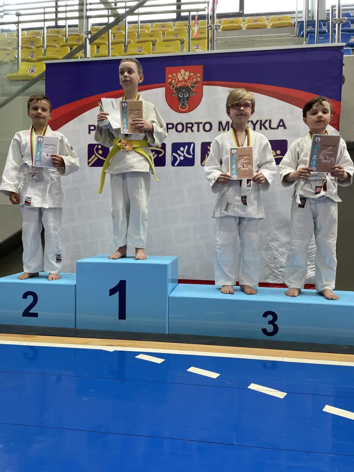 Palangos sporto centro trenerio Eriko Cchovrebovo jaunųjų dziudo sportininkų debiutinės kovos ir pergalės (FOTO GALERIJA) – nuotrauka 4