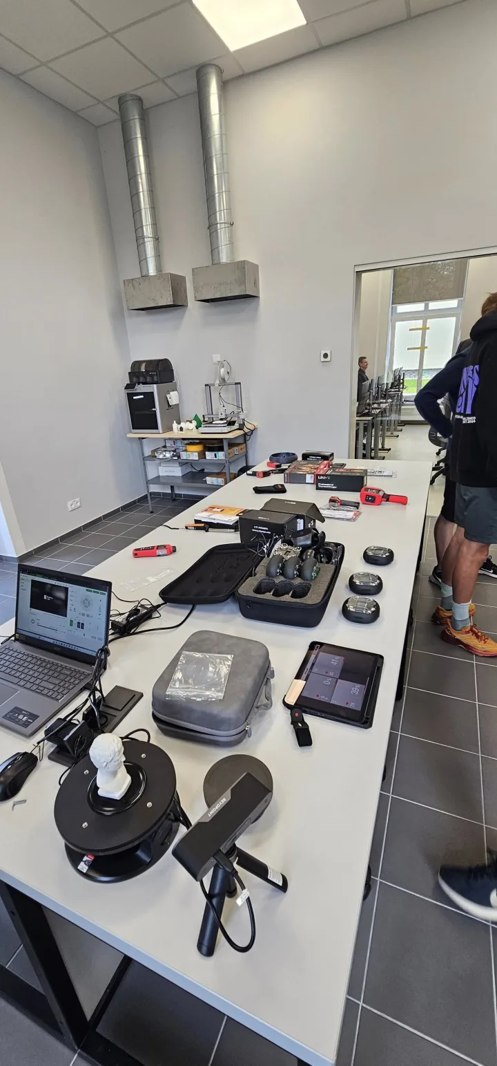 Palangos senojoje gimnazijoje atidarytas modernus PE-STEAM centras – sportas ir mokslas susijungia į vieną visumą – nuotrauka 7