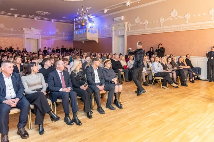 Kurhauze įteikti Palangos jaunimo apdovanojimai „KOPA“ – nuotrauka 6