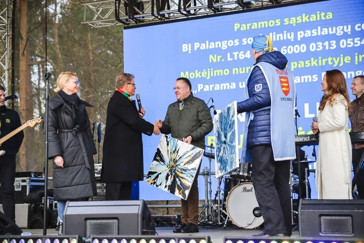 Palangoje šeštadienį nušurmuliavo kilnių širdžių renginys „Lietuvos ir Ukrainos draugystės diena“ (NUOTRAUKŲ GALERIJA) – nuotrauka 12