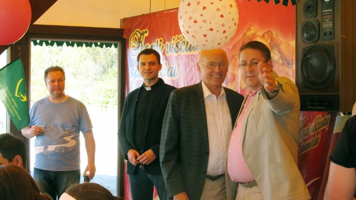 D. Želviui ir klebonui M. Venskui stebint, koalicijos partneriui A. Stankui Š. Vaitkus rodo kryptį, kuria bus žengiama toliau.