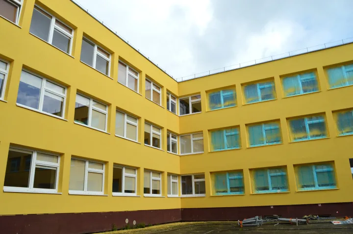 Mieste intensyviai tvarkomi švietimo įstaigų pastatai – nuotrauka 2