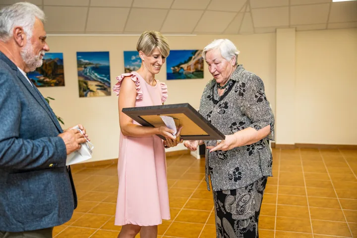 Į poilsį išlydėta 30 metų Palangos globos namams vadovavusi Irena Biriukaitė, ją pakeitė Vaida Bendikė (FOTO GALERIJA) – nuotrauka 4