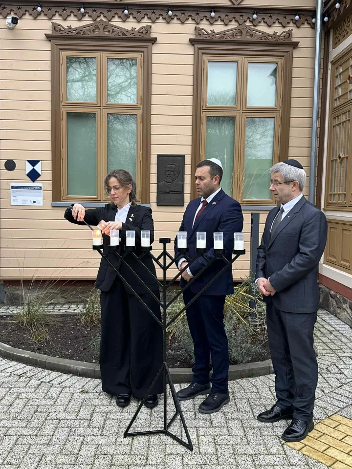 Izraelio ambasados atstovų vizitas Palangoje: pagarba istorijai ir žvilgsnis į ateitį – nuotrauka 9