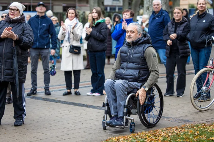 Palangiškiai ir miesto svečiai klausėsi M. K. Čiurlionio simfoninės poemos „Jūra” – mūsų kultūros himno ir įspėjamosios sirenos prieš antikultūrą (FOTO GALERIJA) – nuotrauka 7