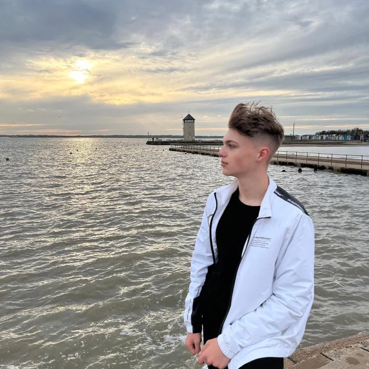 Dominik Trimailov