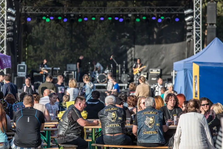 Šventojoje nugriaudėjo antrasis paplūdimo baikerių festivalis „BeachBikeFest 2017“ – nuotrauka 3