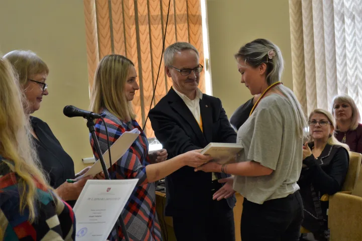 Gimnazistai – Lietuvos mokinių jaunųjų filologų konkurso laureatai – nuotrauka 1