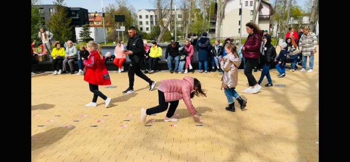 Palangos Caritas ir Palangos miesto socialinių paslaugų centras miestelėnams ir kurorto svečiams surengė šeimų šventę – nuotrauka 3