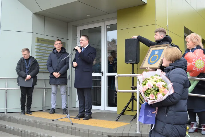 Palangoje atidaryti Bendruomenės namai po vienu stogu suburs Trečiojo amžiaus universitetą, Švietimo pagalbos tarnybą, neįgaliųjų organizacijas, šokių kolektyvus „Bočiai“, „Banguolis“, pensininkų bendriją „Bočiai“, šaulių ir kitas organizacijas – nuotrauka 2