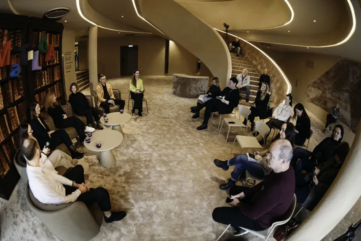 Į sceną veržiasi pasaulinio populiarumo sulaukęs miuziklas „Matilda“ – nuotrauka 1