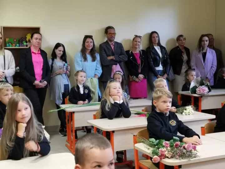 Meras Šarūnas Vaitkus visus sveikina su naujais mokslo metais, prisipažino, kad jaudinosi: dukra Ieva – jau pirmokė, o Gabija – abiturientė (FOTO GALERIJA) – nuotrauka 4