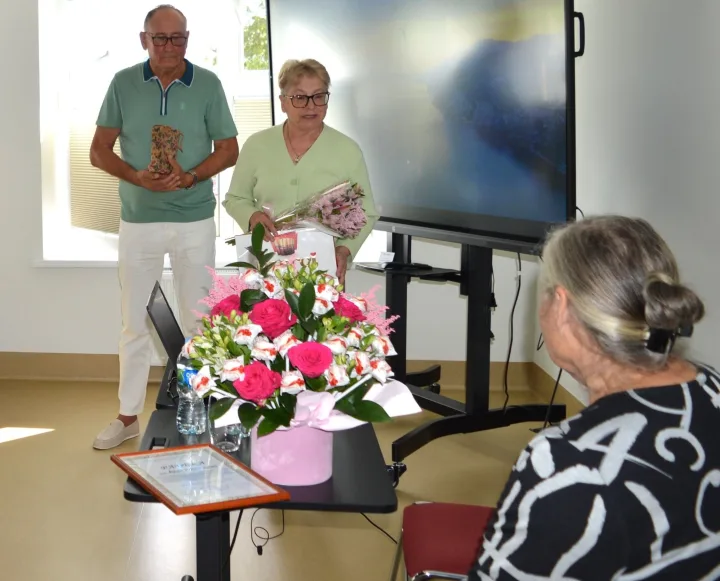 Padėkota daugiau nei 20 metų su meile ir atsidavimu Palangos sutrikusios psichikos žmonių globos bendrijai vadovavusiai  Anei Petrikienei – nuotrauka 1