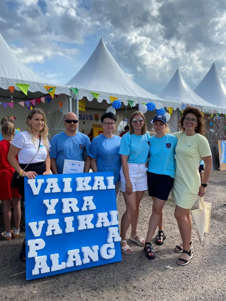 Palangos miesto socialinių paslaugų centras Kaune vykusiame vasaros festivalyje „Vaikai yra vaikai“ gavo „Palanga magnetiškiausia“ nominaciją (FOTO GALERIJA) – nuotrauka 2