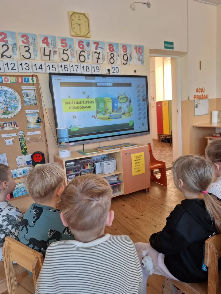 Kupiškio vaikų lopšelio-darželio Obelėlė vaikai dalyvauja edukacijoje