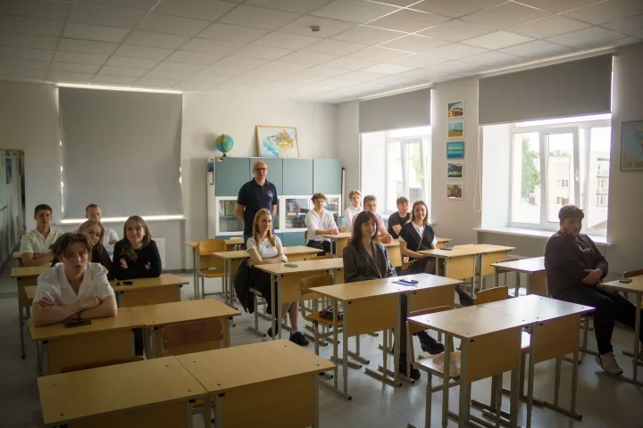 Paskutinė pamoka su geografijos mokytoju N. Vaišvilu.