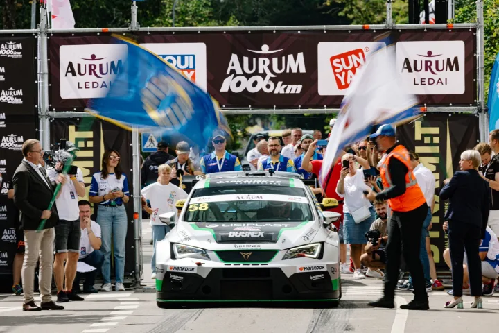 Jau išdalyti pirmieji jubiliejinių „Aurum 1006 km lenktynių“ apdovanojimai – nuotrauka 3
