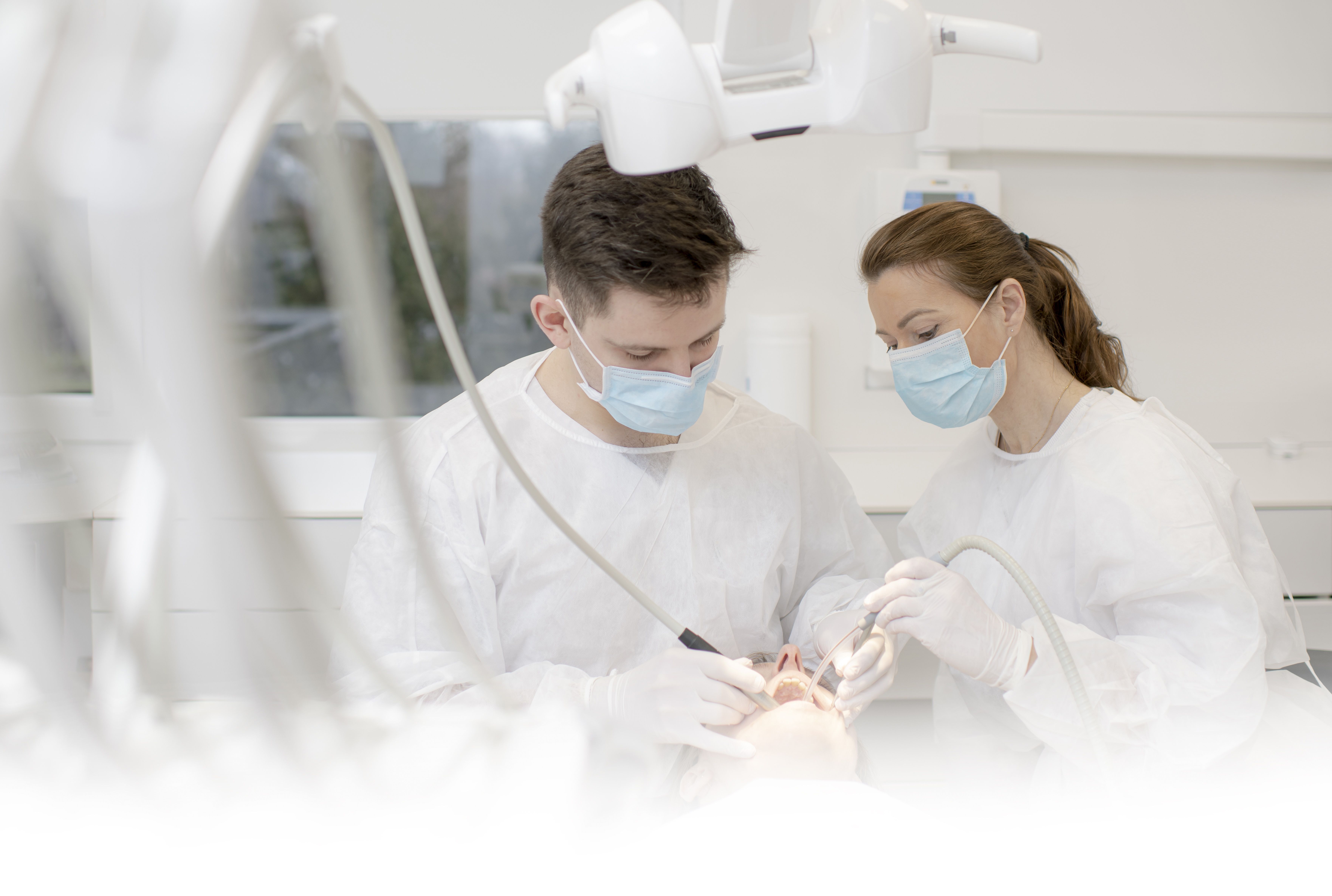 Dmitrijus Valadkevičius: „Baltijos odontologijos centras yra labai gerai įrengtas, kiek galiu spręsti, čia yra viskas, ko reikia moderniai plataus paslaugų spektro odontologinei klinikai“