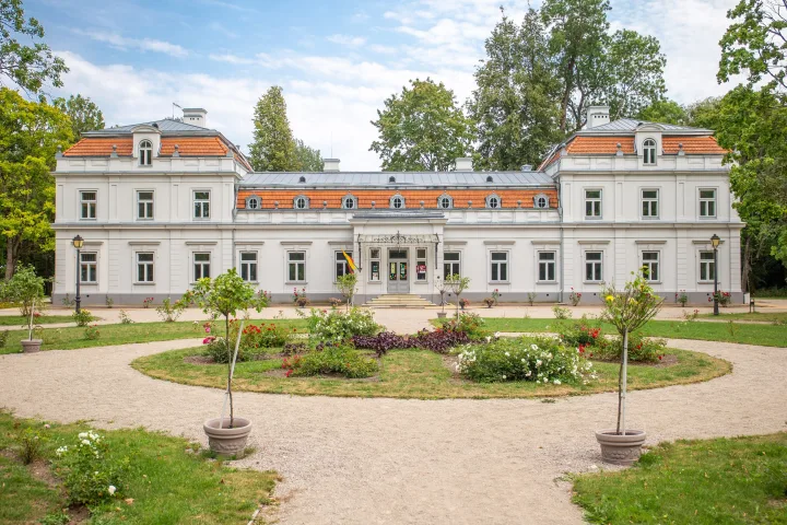 Zyplių dvaras (nuotr. Šakių TIC)