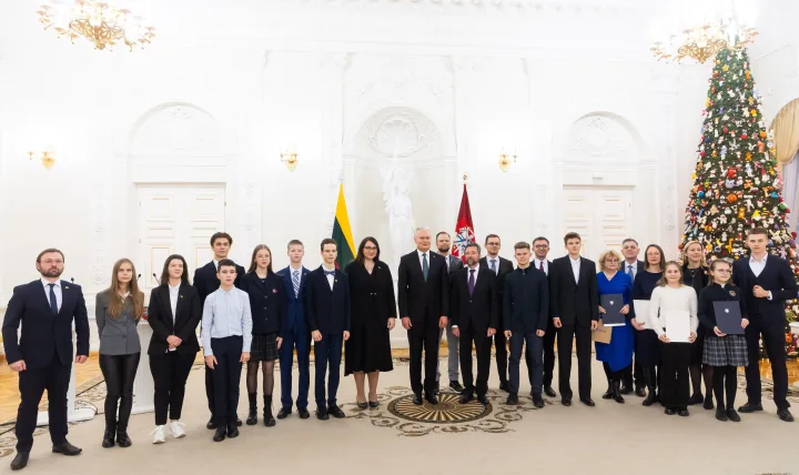 Konstitucijos egzamino laimėtoja 5-6 klasių kategorijoje – Palangos Vlado Jurgučio progimnazijos mokinė Elada Zažeckytė – nuotrauka 3