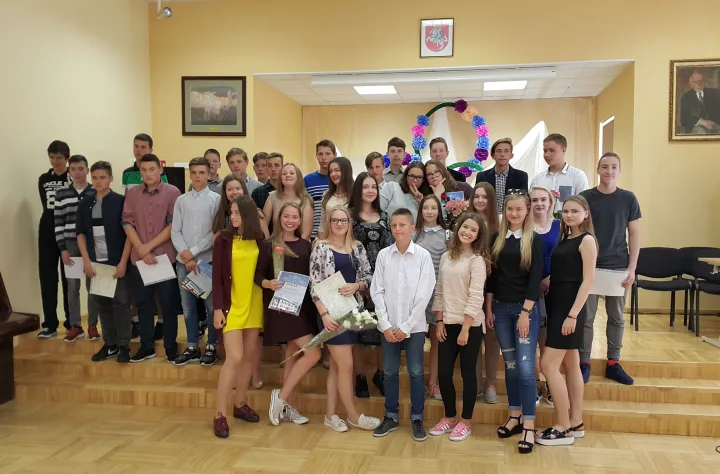 Įteikti baigimo pažymėjimai – nuotrauka 1