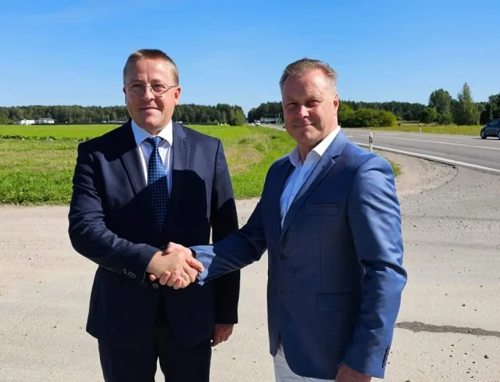 Palangos meras Šarūnas Vaitkus: „Gerbiamas Kretingos rajono savivaldybės mere Antanai Kalniau, pyktis ar nuoskaudos yra blogi patarėjai. Sveikinu ir kviečiu arbatos puodeliui“