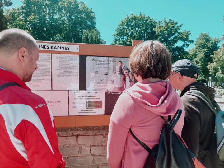 Kviečiame naudotis Palangos miesto socialinių paslaugų centro Socialinių dirbtuvių teikiama kapaviečių priežiūros paslauga – nuotrauka 1