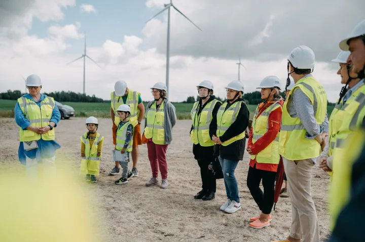 Baltijos jūroje mato naujo turizmo objekto potencialą: užsienyje vėjo elektrinės pritraukia minias turistų (FOTO GALERIJA) – nuotrauka 1