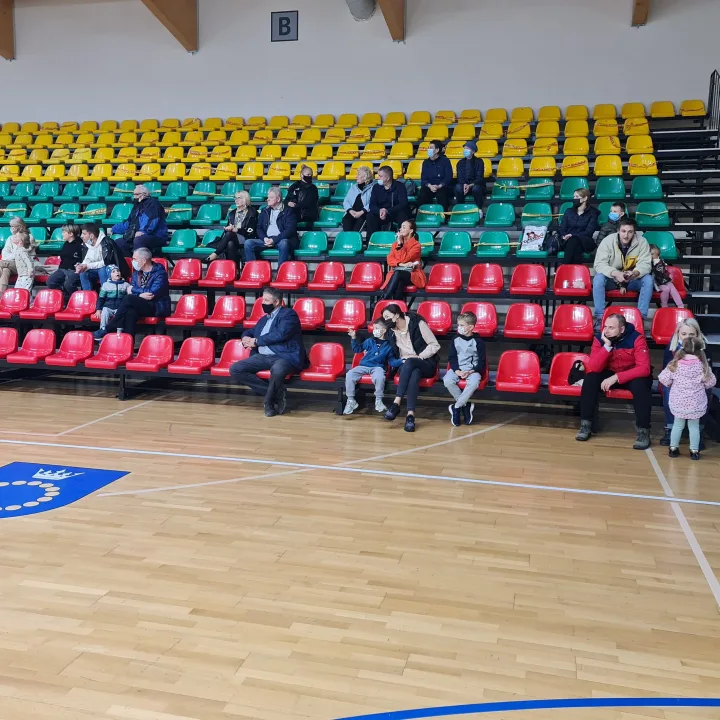Palangos miesto savivaldybės krepšinio rinktinė Seimo krepšininkus patiesė ant menčių nesunkiai – 84-66 (FOTO GALERIJA) – nuotrauka 10