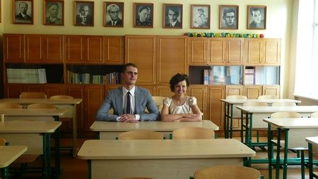 Po vestuvių ceremonijos – atgal į  mokyklos suolą – nuotrauka 1
