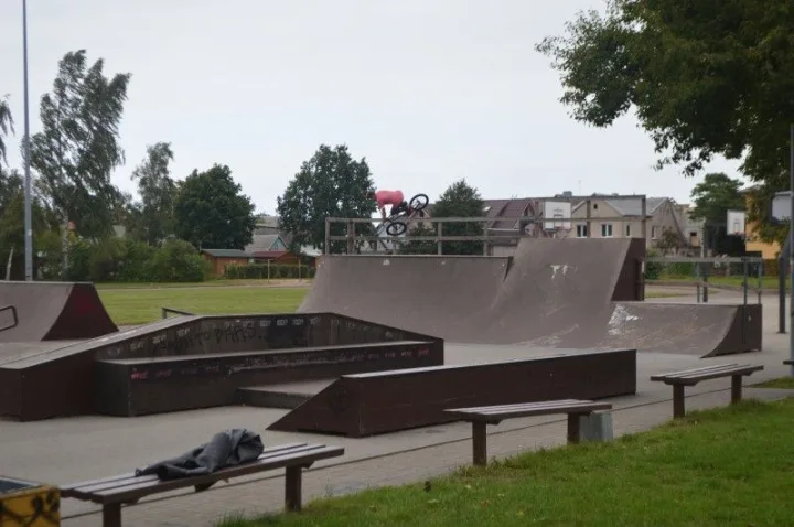 Griūvantis Palangos „skeitparkas“ kelia pavojų jaunuoliams