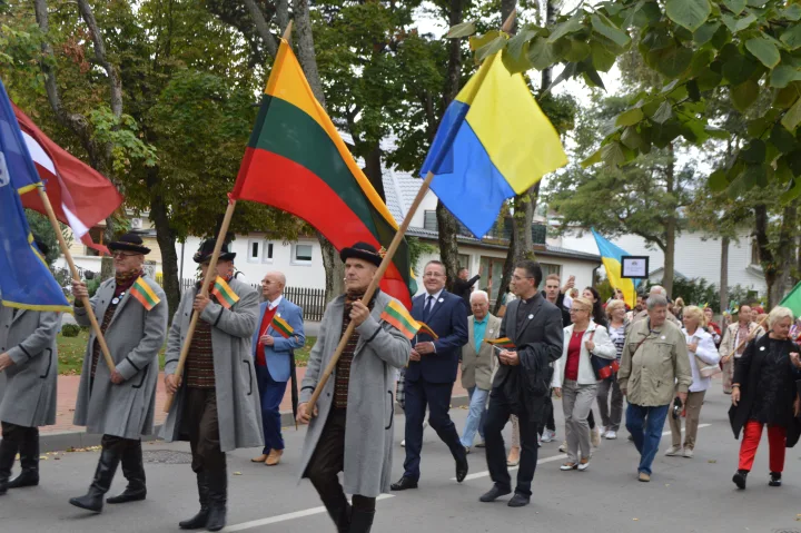 Palanga savaitgalį dūzgė: įvairūs renginiai kvietė prisiminti vasarą – nuotrauka 2